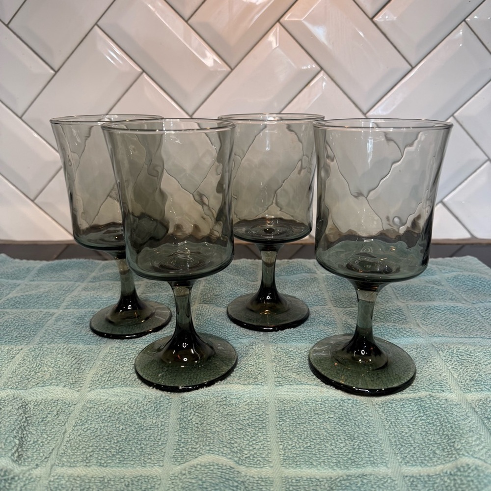 Vintage Libbey Smoke Gray Optic Swirl Water Goblet Wine Glasses Set Of 4